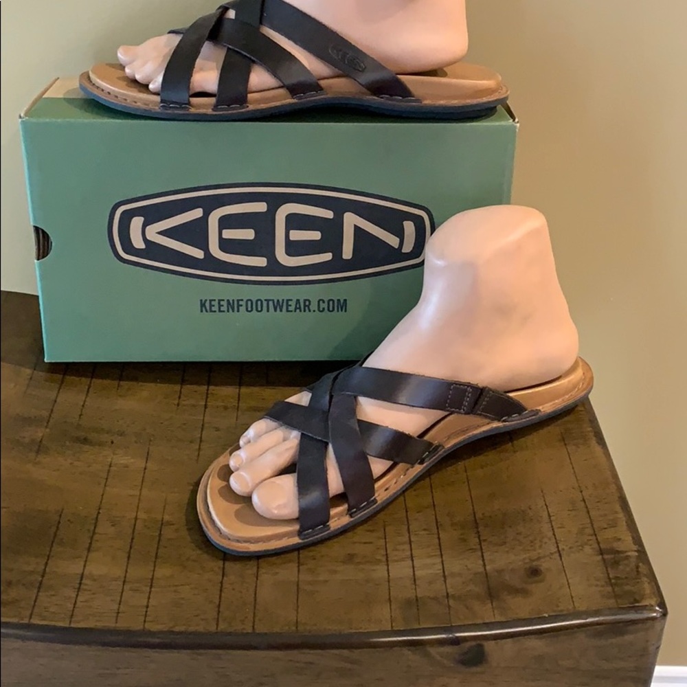 NEW Keen Sofia Slide Sz 10.5